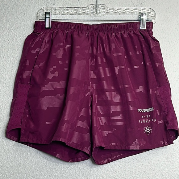 Nike Other - Nike Dri Fit Run Division Challenger Men’s Large 5” Shorts Brief Lined